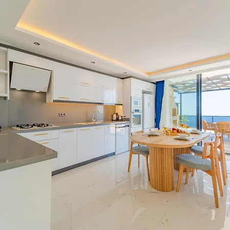 Superpose Apartment Kas